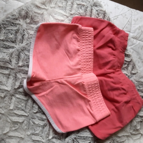 Womens Summer Shorts - Picture 2 of 6